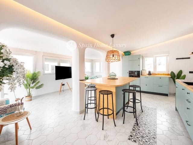 5 slaapkamer Villa te koop in Oliva met zwembad - € 699.000 (Ref: 8869376)