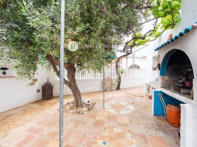 5 slaapkamer Villa te koop in Oliva met zwembad - € 699.000 (Ref: 8869376)