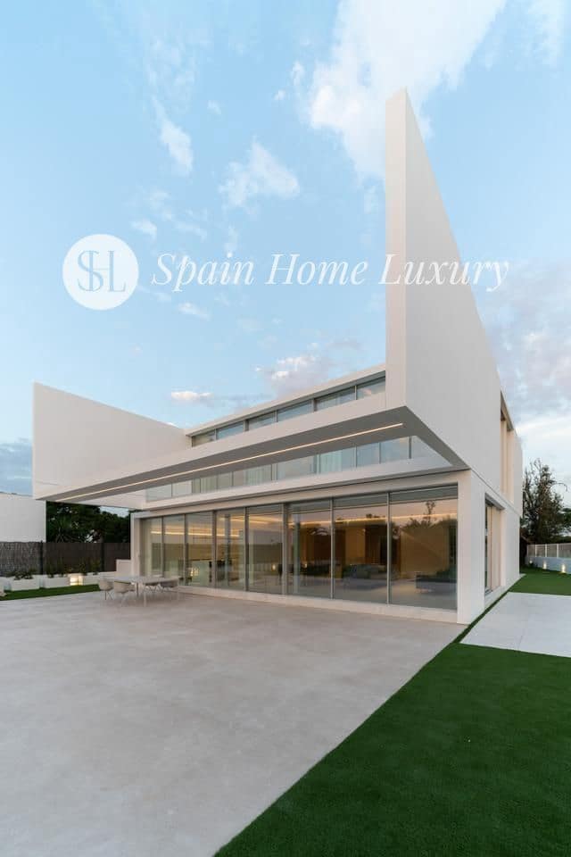 6 makuuhuone Huvila vuokrattavana paikassa Betera mukana uima-altaan - 15 000 € (Ref: 8877816)