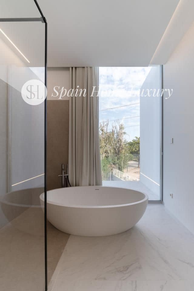 6 makuuhuone Huvila vuokrattavana paikassa Betera mukana uima-altaan - 15 000 € (Ref: 8877816)