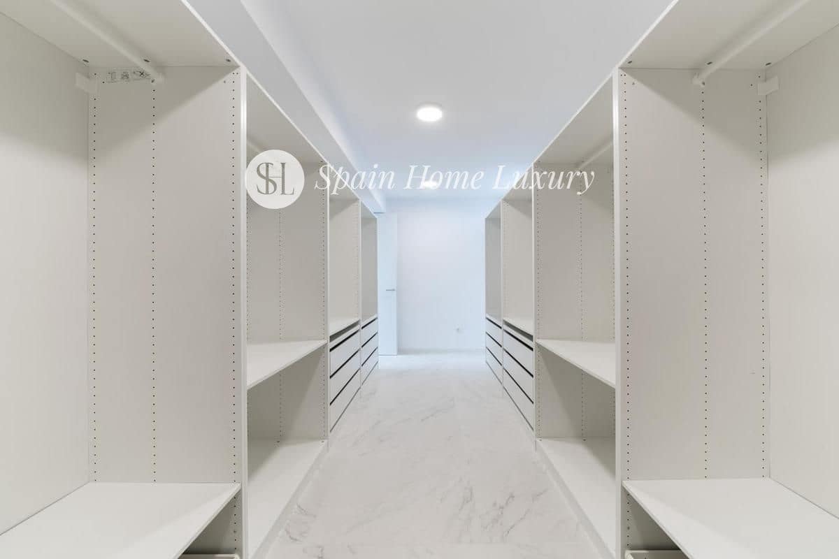 6 makuuhuone Huvila vuokrattavana paikassa Betera mukana uima-altaan - 15 000 € (Ref: 8877816)