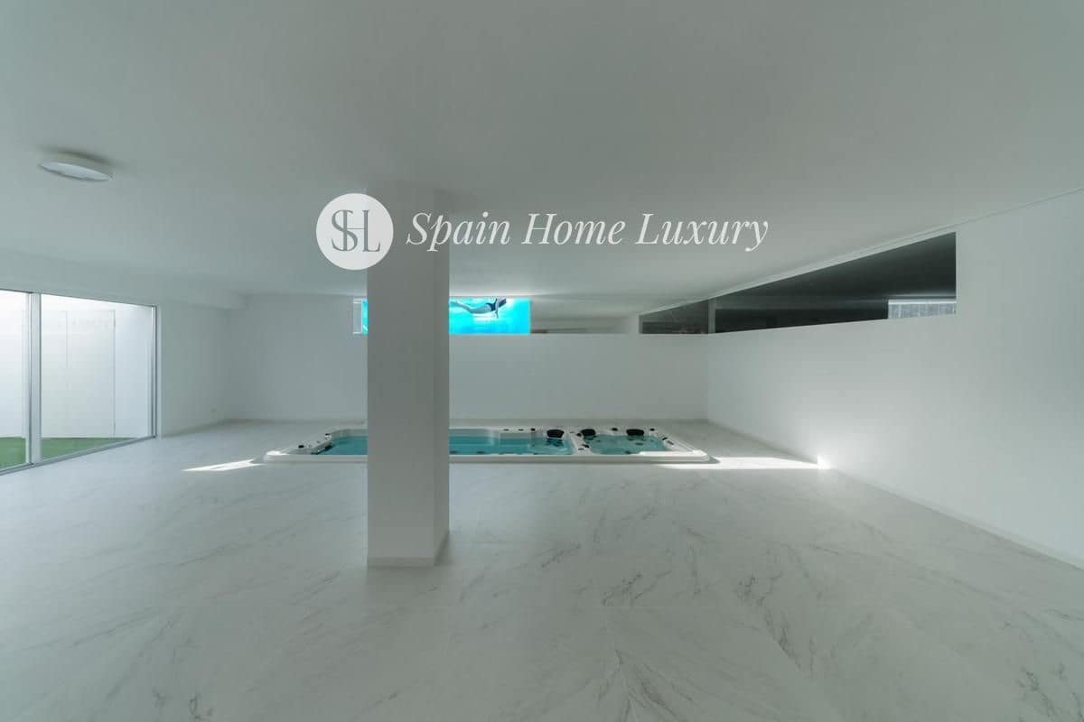 6 makuuhuone Huvila vuokrattavana paikassa Betera mukana uima-altaan - 15 000 € (Ref: 8877816)