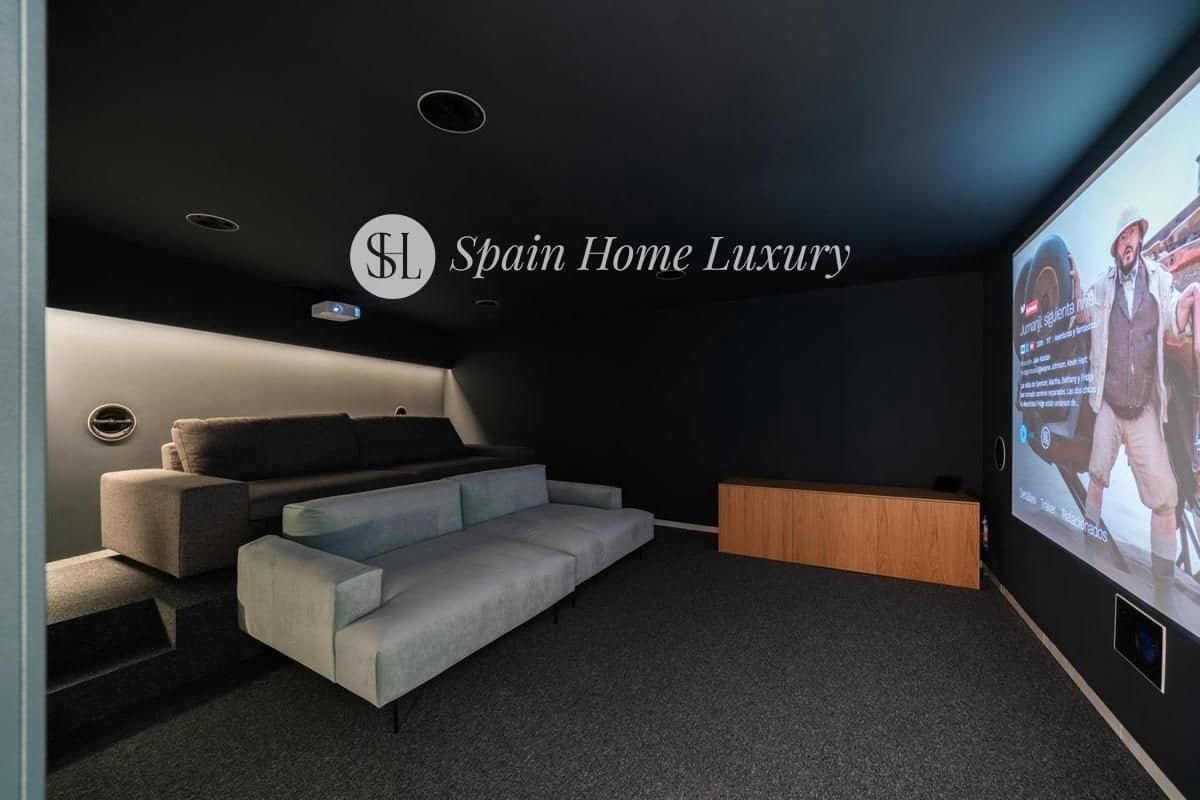 6 makuuhuone Huvila vuokrattavana paikassa Betera mukana uima-altaan - 15 000 € (Ref: 8877816)