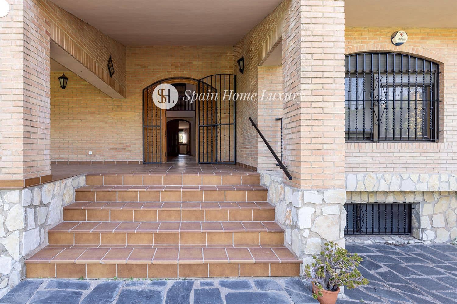 6 slaapkamer Villa te koop in Riba-roja de Turia met zwembad garage - € 950.000 (Ref: 8879631)