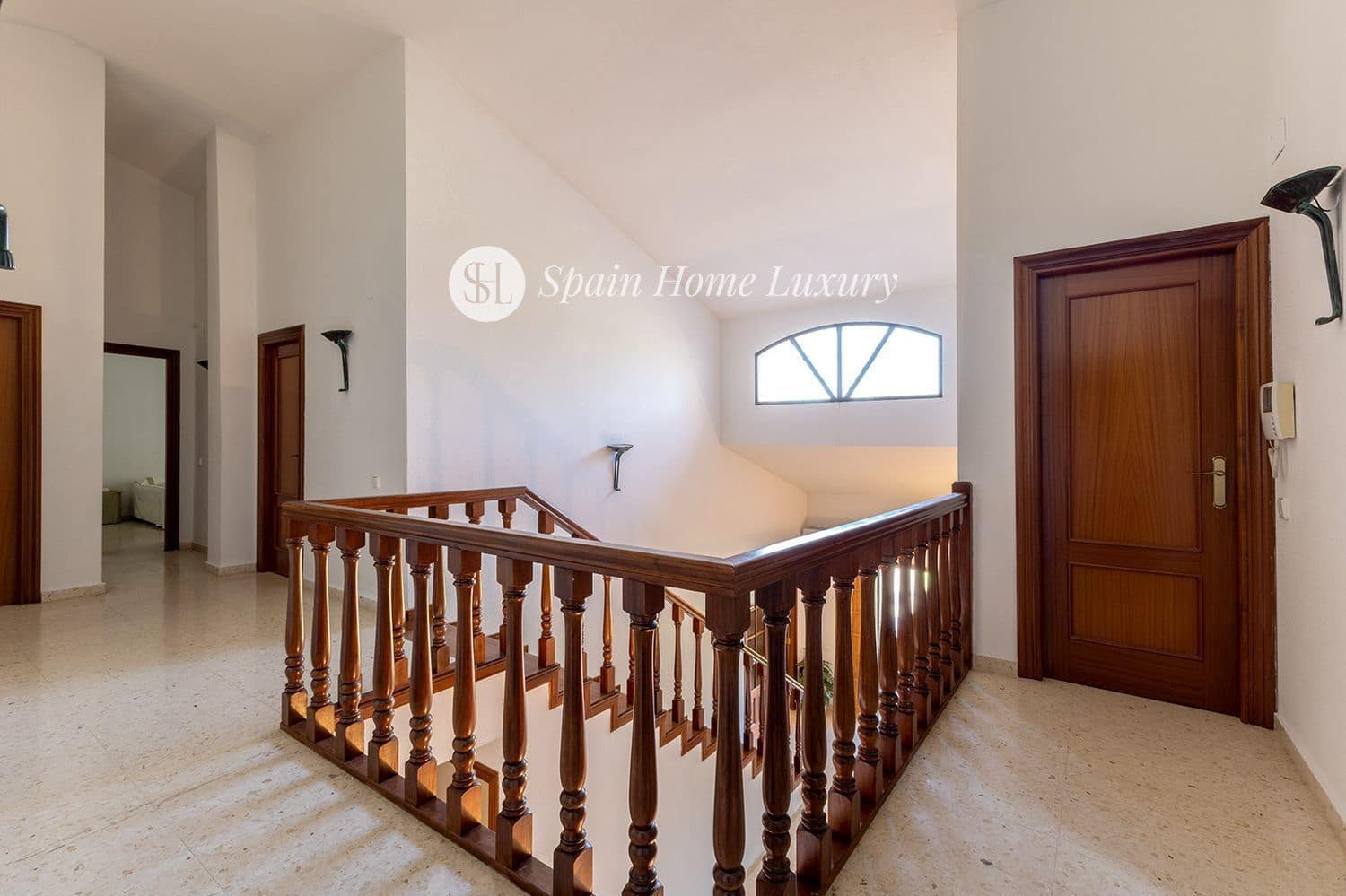 6 slaapkamer Villa te koop in Riba-roja de Turia met zwembad garage - € 950.000 (Ref: 8879631)