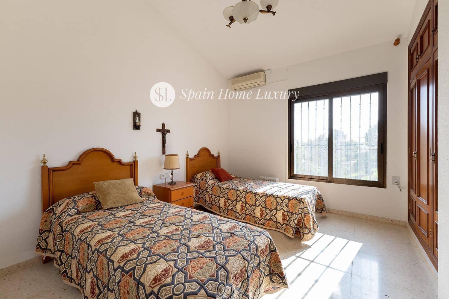 6 slaapkamer Villa te koop in Riba-roja de Turia met zwembad garage - € 950.000 (Ref: 8879631)