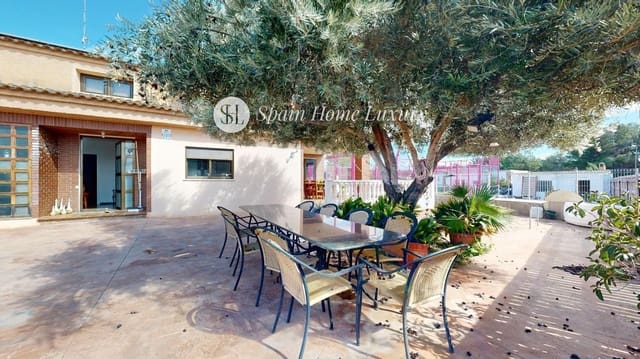 9 sovrum Villa till salu i Godelleta med pool - 690 000 € (Ref: 8879632)