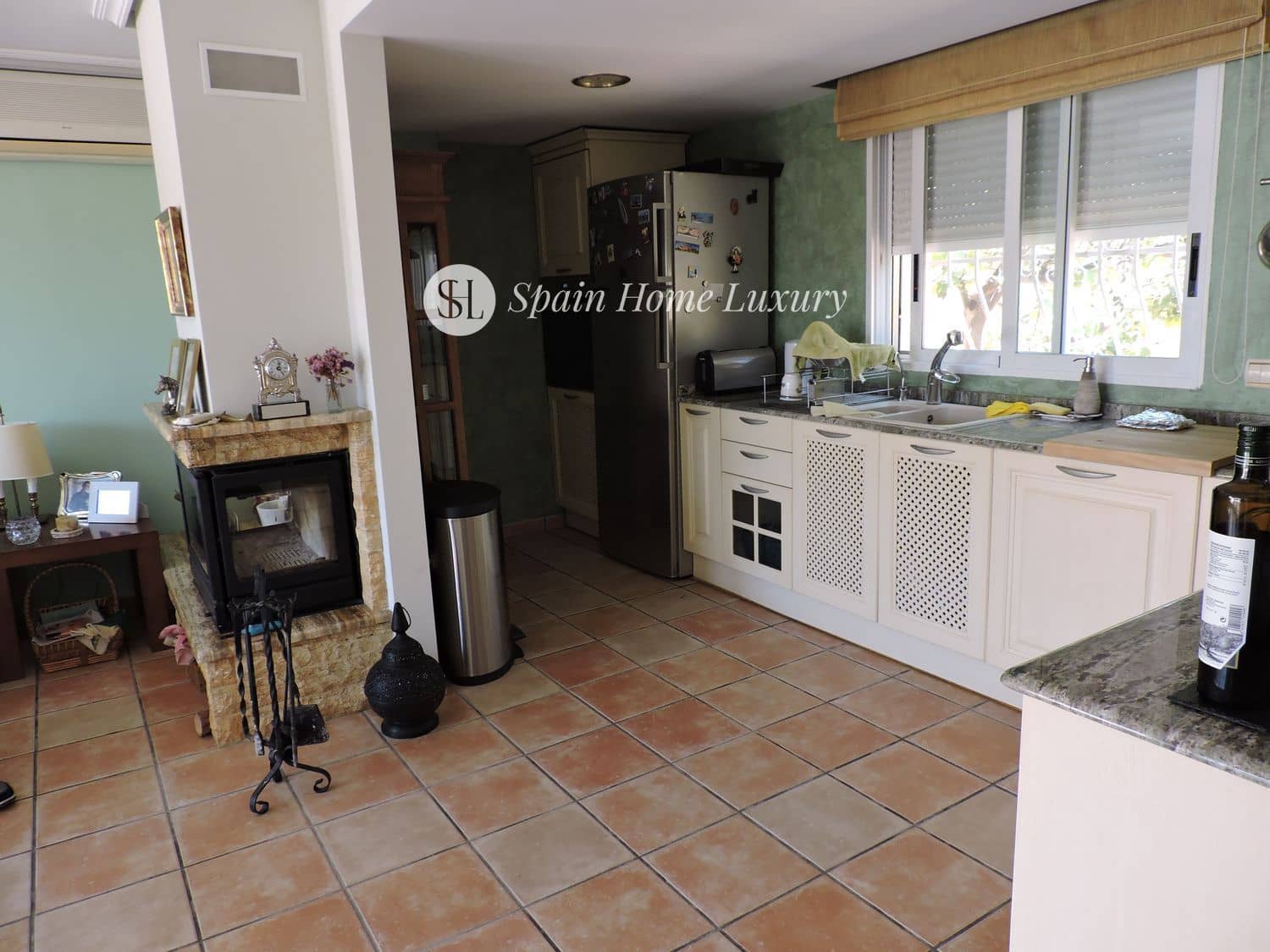 3 sypialnia Willa na sprzedaż w Benidorm z basenem garażem - 380 000 € (Ref: 8881576)