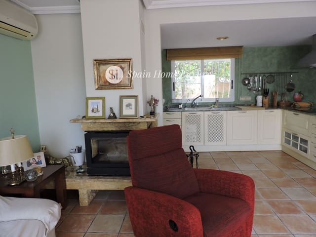 3 sypialnia Willa na sprzedaż w Benidorm z basenem garażem - 380 000 € (Ref: 8881576)