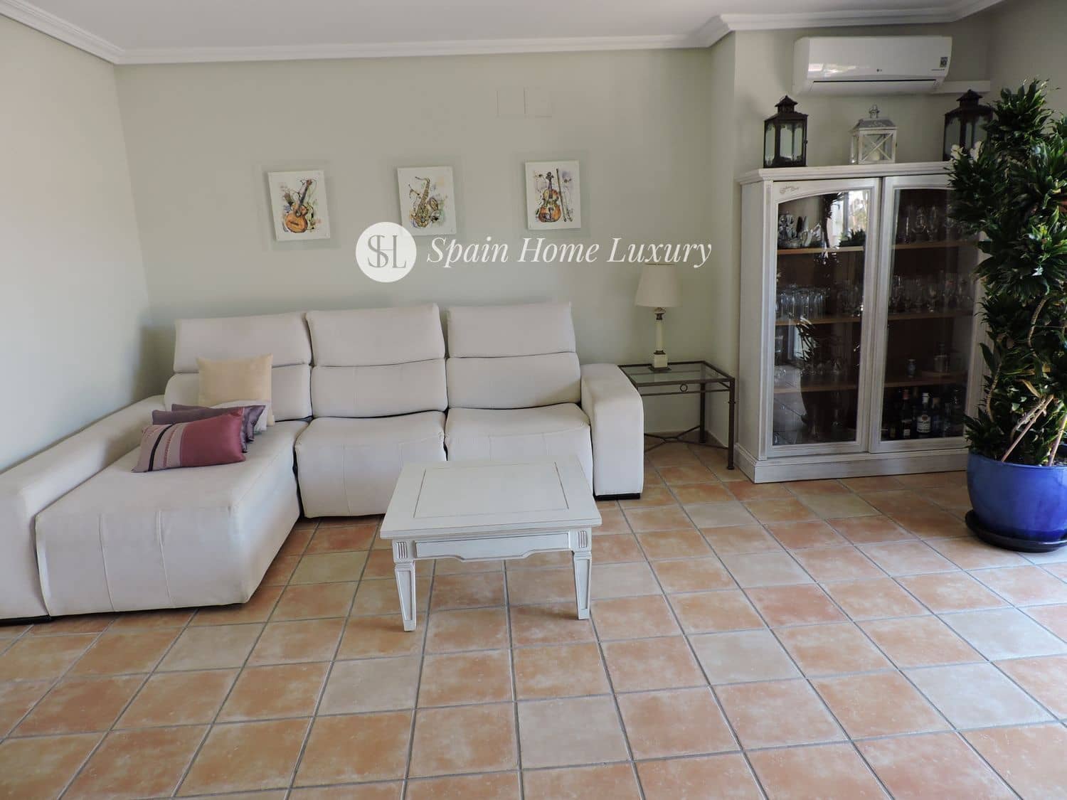 3 sypialnia Willa na sprzedaż w Benidorm z basenem garażem - 380 000 € (Ref: 8881576)