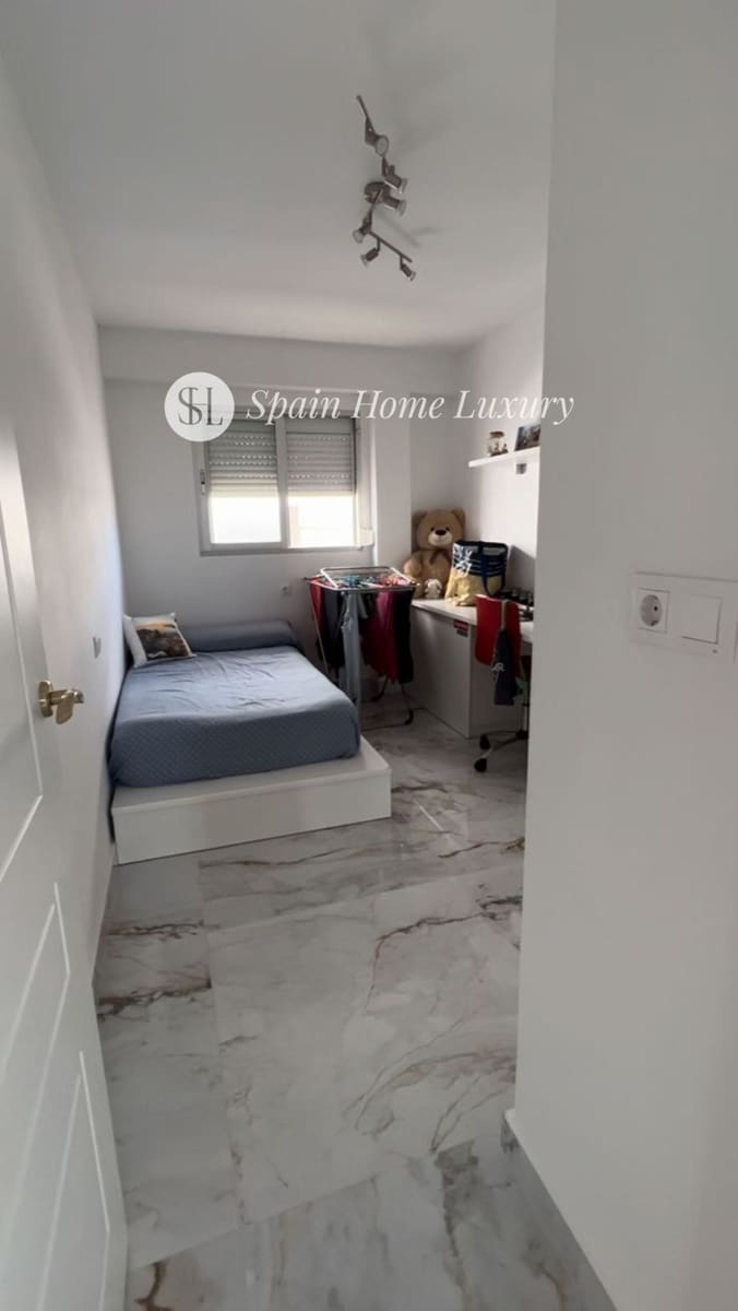 3 soverom Leilighet til salgs i Gandia - € 385 000 (Ref: 8882199)