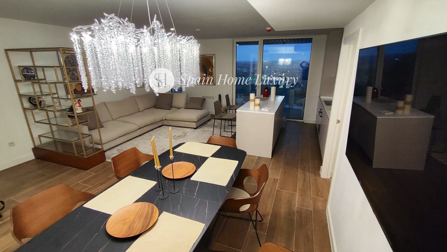 3 sypialnia Mieszkanie na sprzedaż w Miasto Walencja z basenem garażem - 995 000 € (Ref: 8882300)