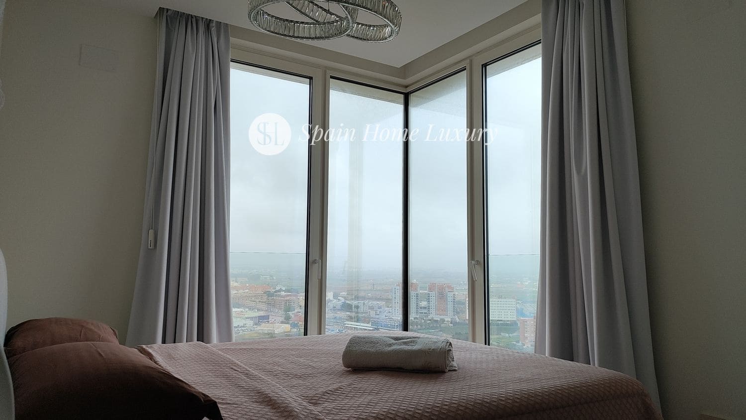 3 sypialnia Mieszkanie na sprzedaż w Miasto Walencja z basenem garażem - 995 000 € (Ref: 8882300)