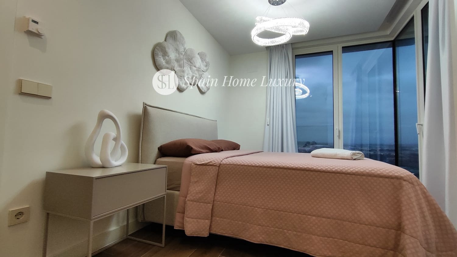 3 sypialnia Mieszkanie na sprzedaż w Miasto Walencja z basenem garażem - 995 000 € (Ref: 8882300)