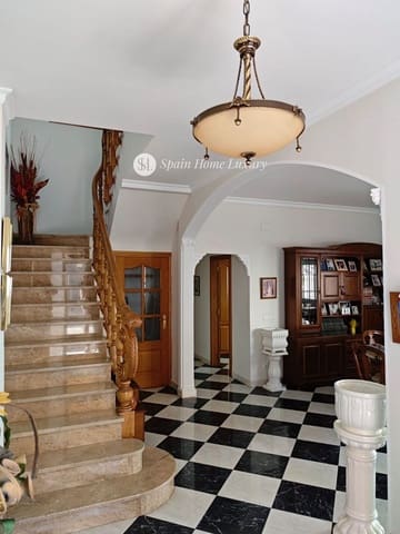 4 bedroom Villa for sale in Xeresa with garage - € 310,000 (Ref: 8889276)