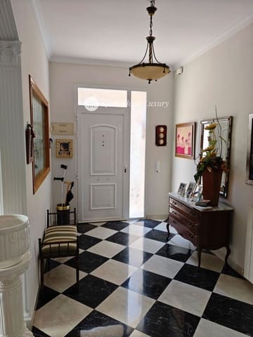 4 bedroom Villa for sale in Xeresa with garage - € 310,000 (Ref: 8889276)