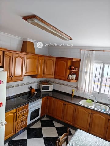 4 bedroom Villa for sale in Xeresa with garage - € 310,000 (Ref: 8889276)