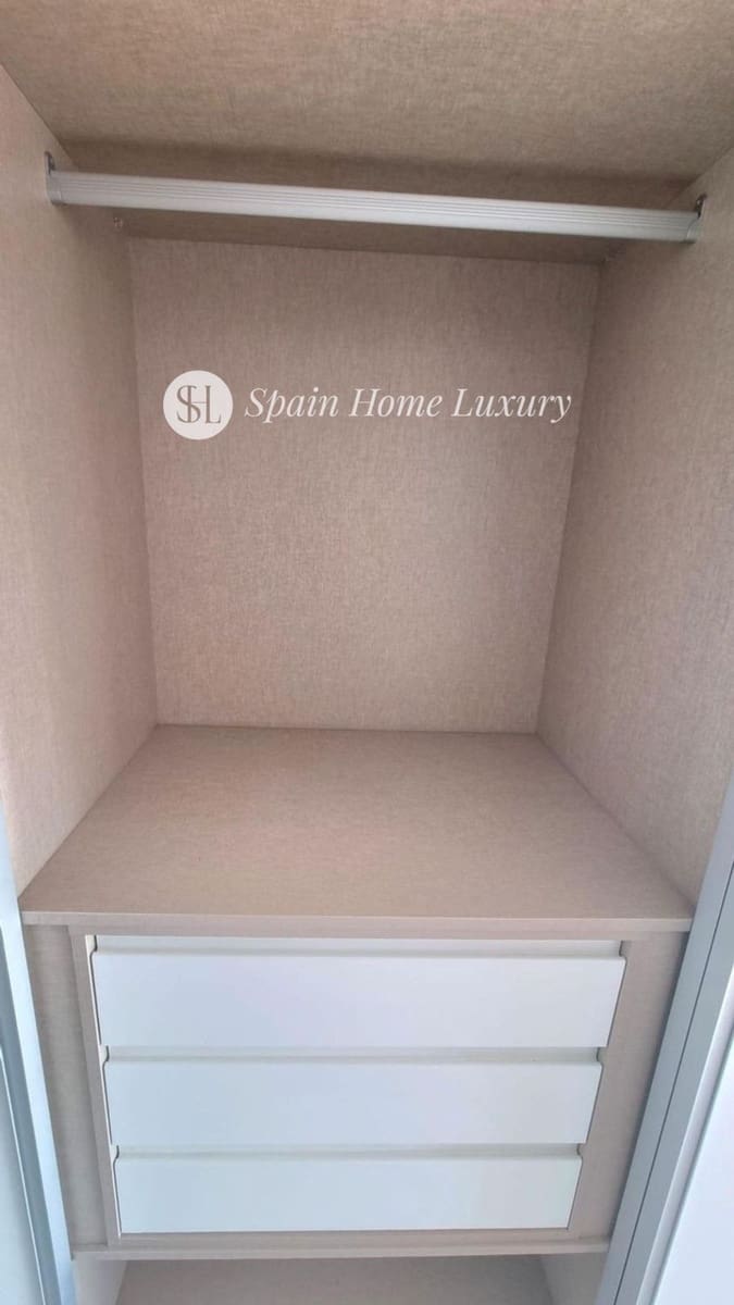 2 slaapkamer Penthouse te koop in Benidorm met zwembad - € 517.000 (Ref: 8905587)