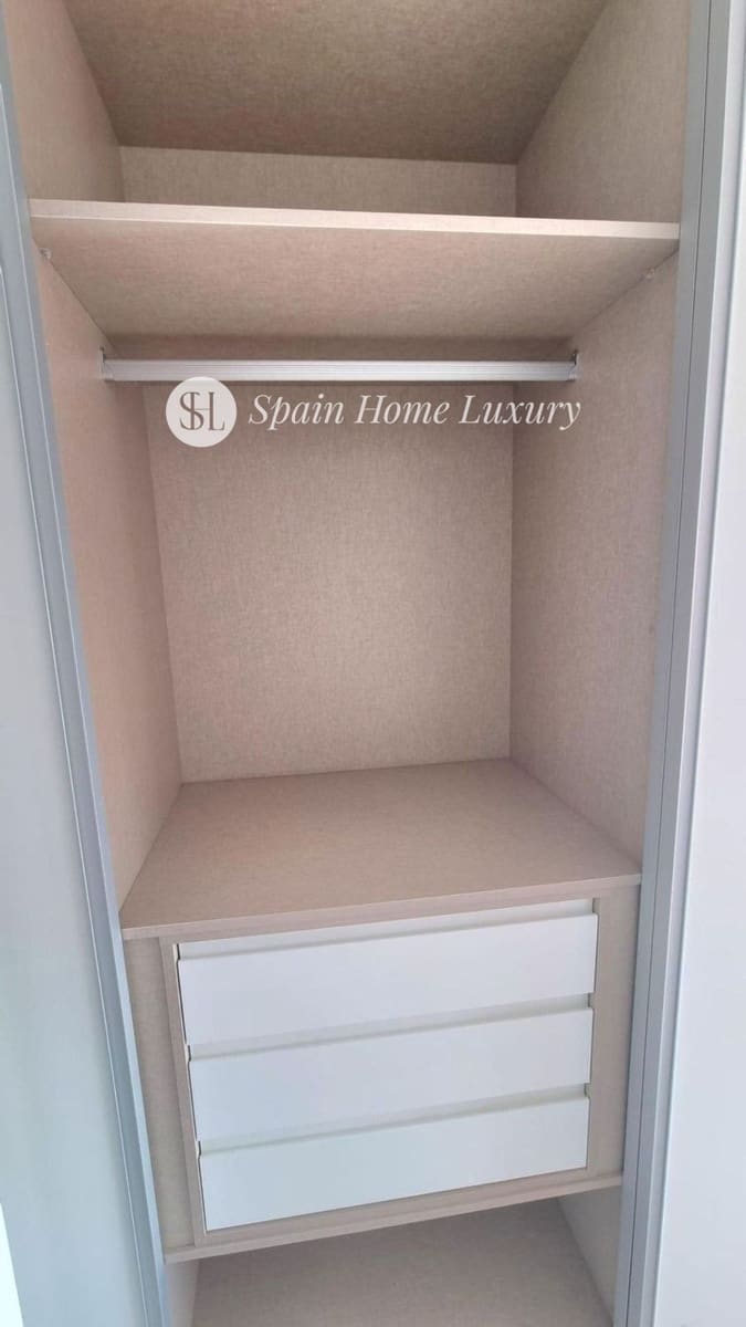 2 slaapkamer Penthouse te koop in Benidorm met zwembad - € 517.000 (Ref: 8905587)