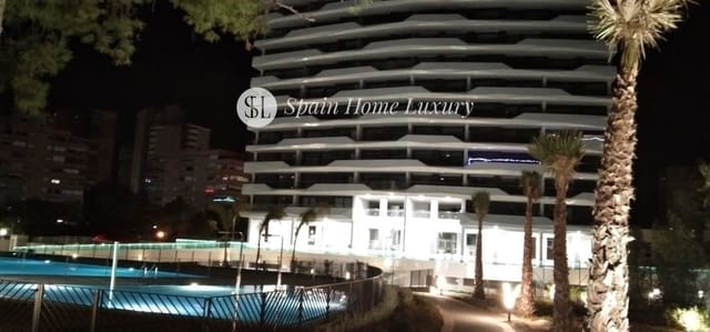 2 soveværelse Penthouse til salg i Benidorm med swimmingpool - € 517.000 (Ref: 8905587)
