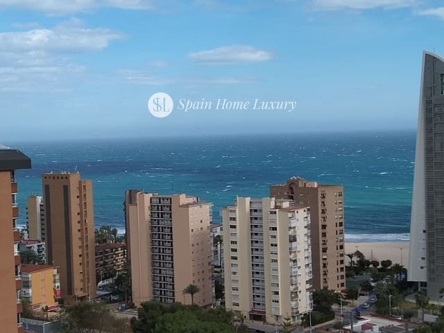2 soveværelse Penthouse til salg i Benidorm med swimmingpool - € 517.000 (Ref: 8905587)