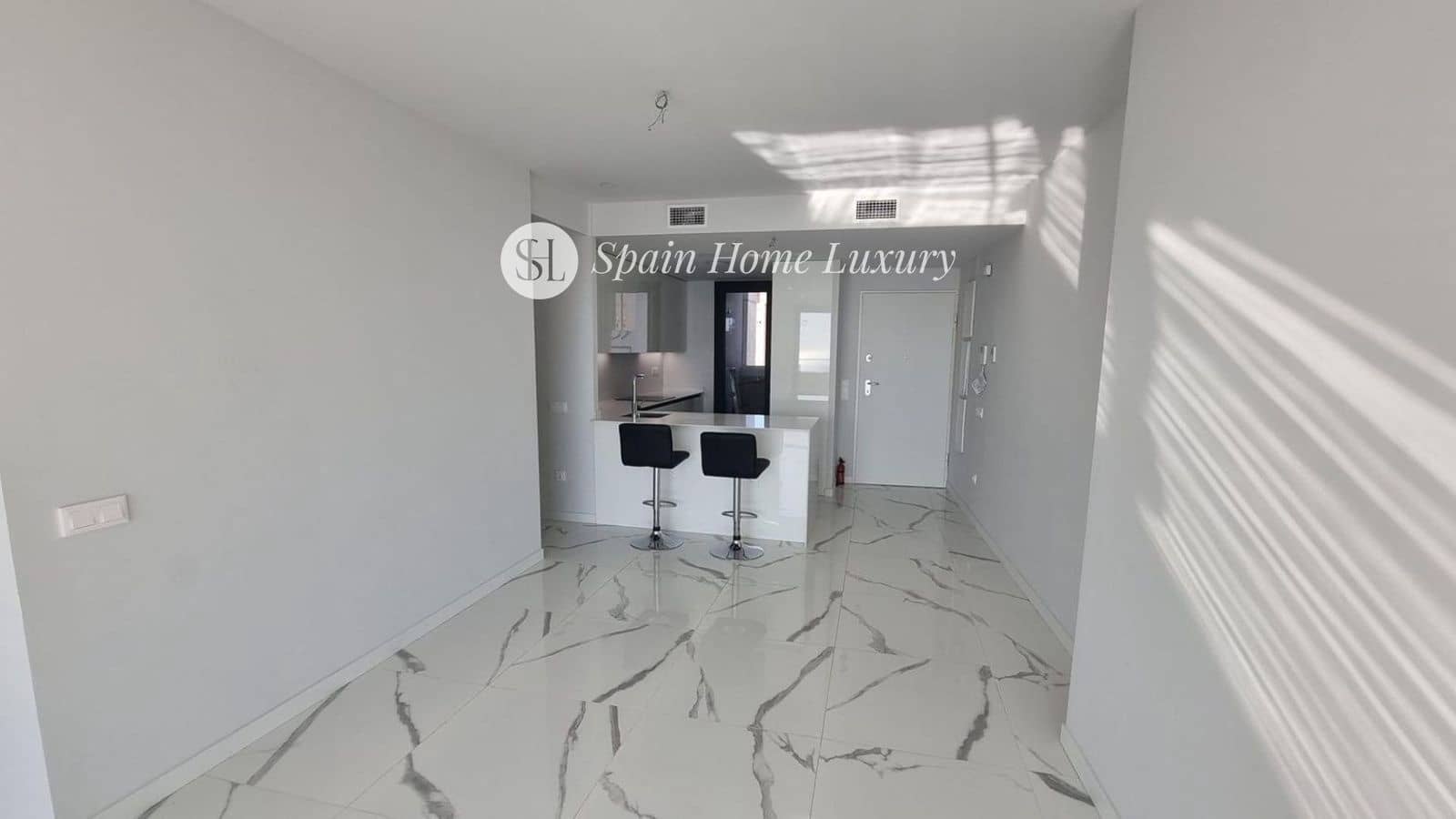 2 slaapkamer Penthouse te koop in Benidorm met zwembad - € 517.000 (Ref: 8905587)