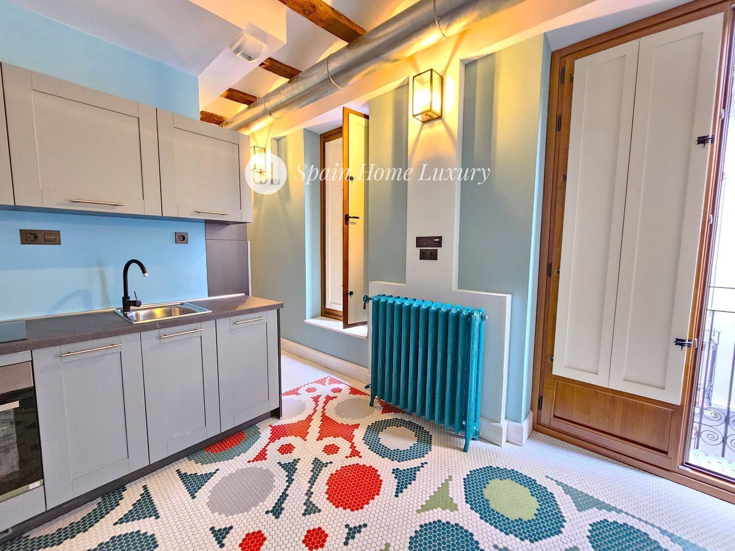 Restaurant/Bar à vendre à Valence ville - 2 100 000 € (Ref: 8924375)