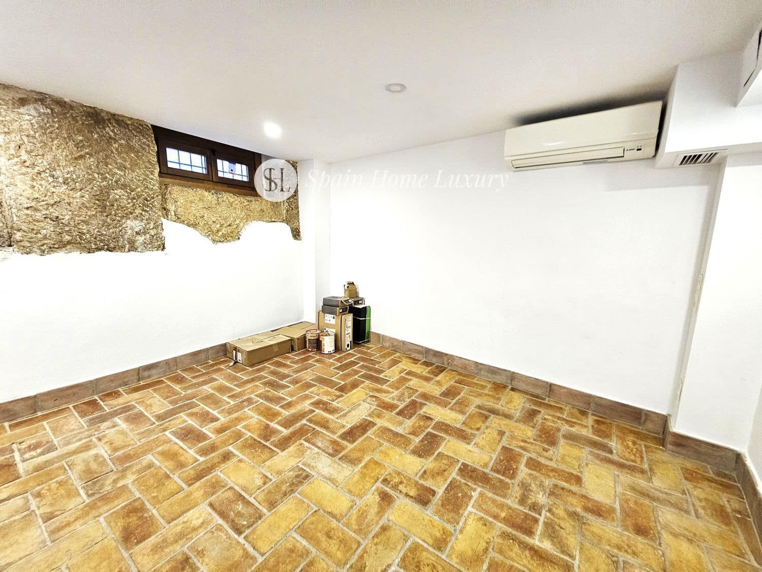 Restaurant/Bar à vendre à Valence ville - 2 100 000 € (Ref: 8924375)