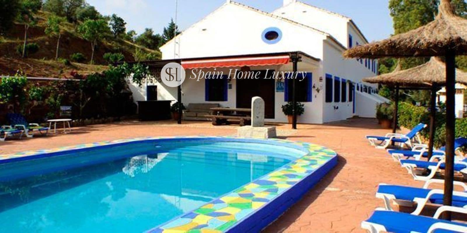 Hotell til salgs i Guaro med svømmebasseng garasje - € 780 000 (Ref: 8949236)