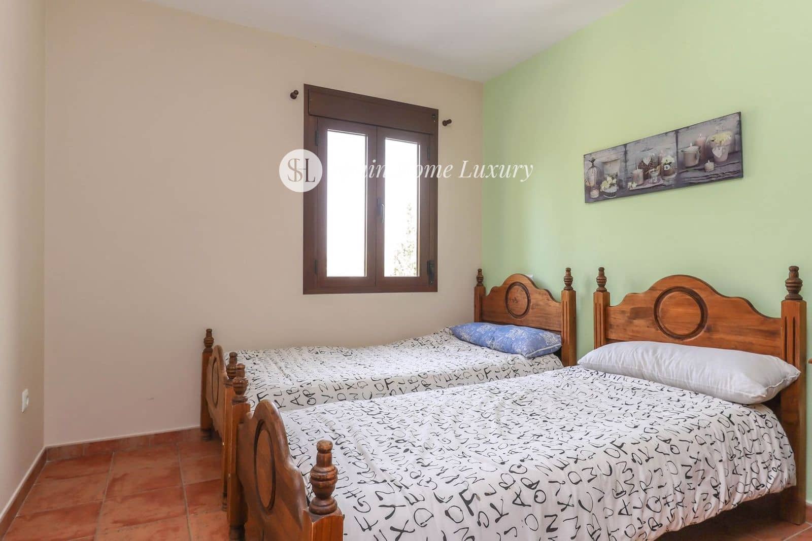 Hotell til salgs i Guaro med svømmebasseng garasje - € 780 000 (Ref: 8949236)