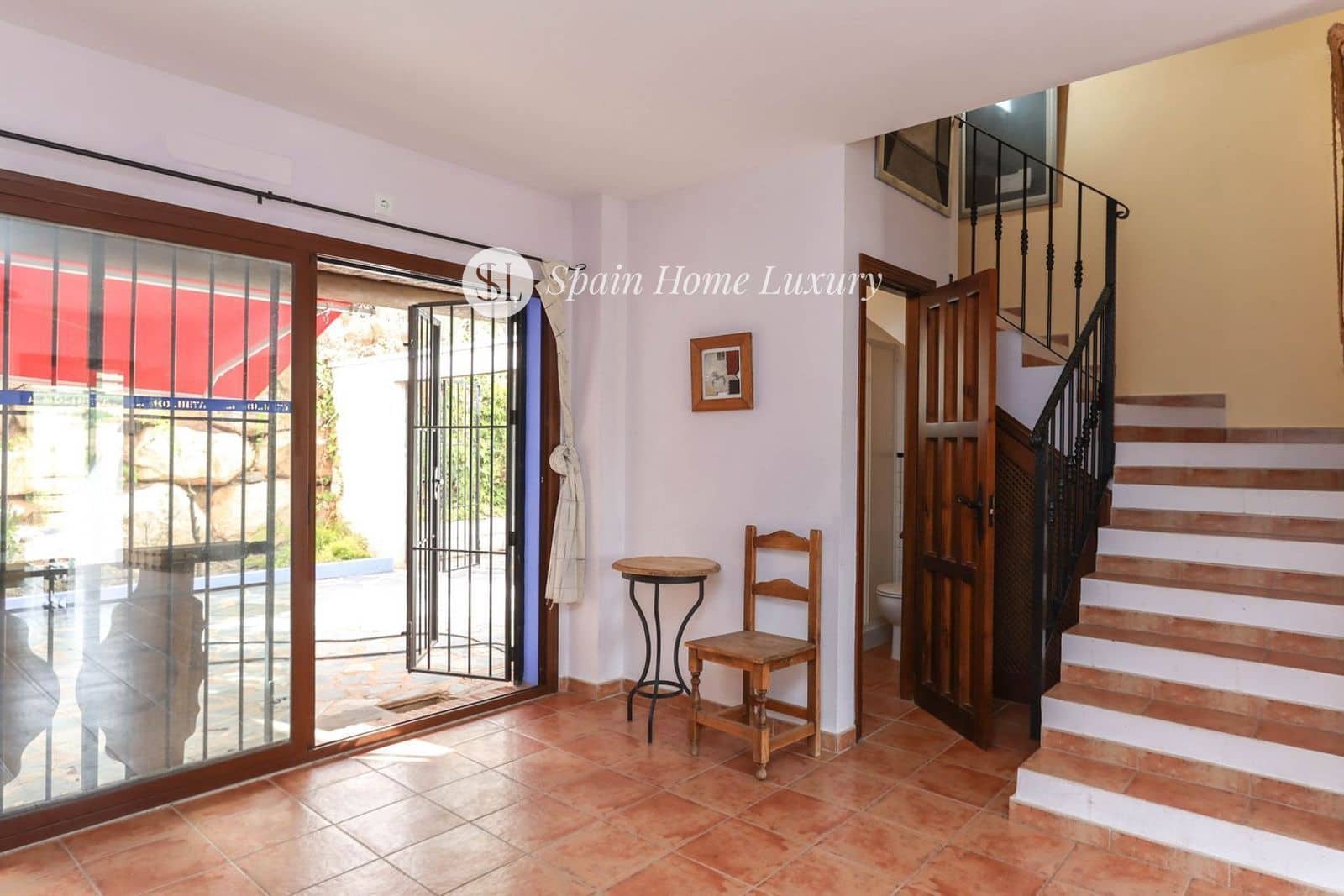 Hotell til salgs i Guaro med svømmebasseng garasje - € 780 000 (Ref: 8949236)