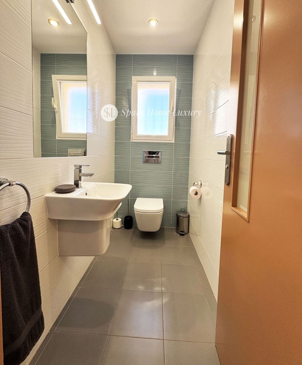 5 bedroom Villa for sale in Benissa with pool garage - € 659,000 (Ref: 9004048)