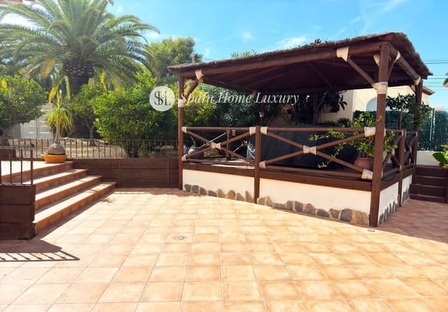 Chalet de 5 habitaciones en Benissa en venta con piscina garaje - 659.000 € (Ref: 9004048)