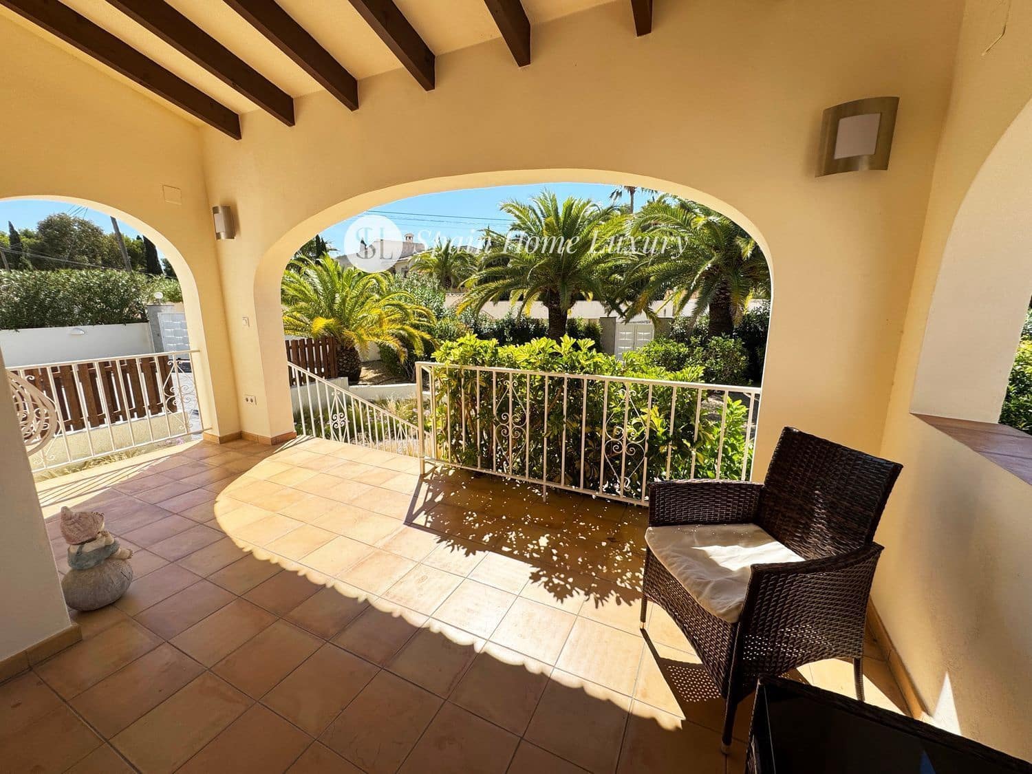 5 bedroom Villa for sale in Benissa with pool garage - € 659,000 (Ref: 9004048)