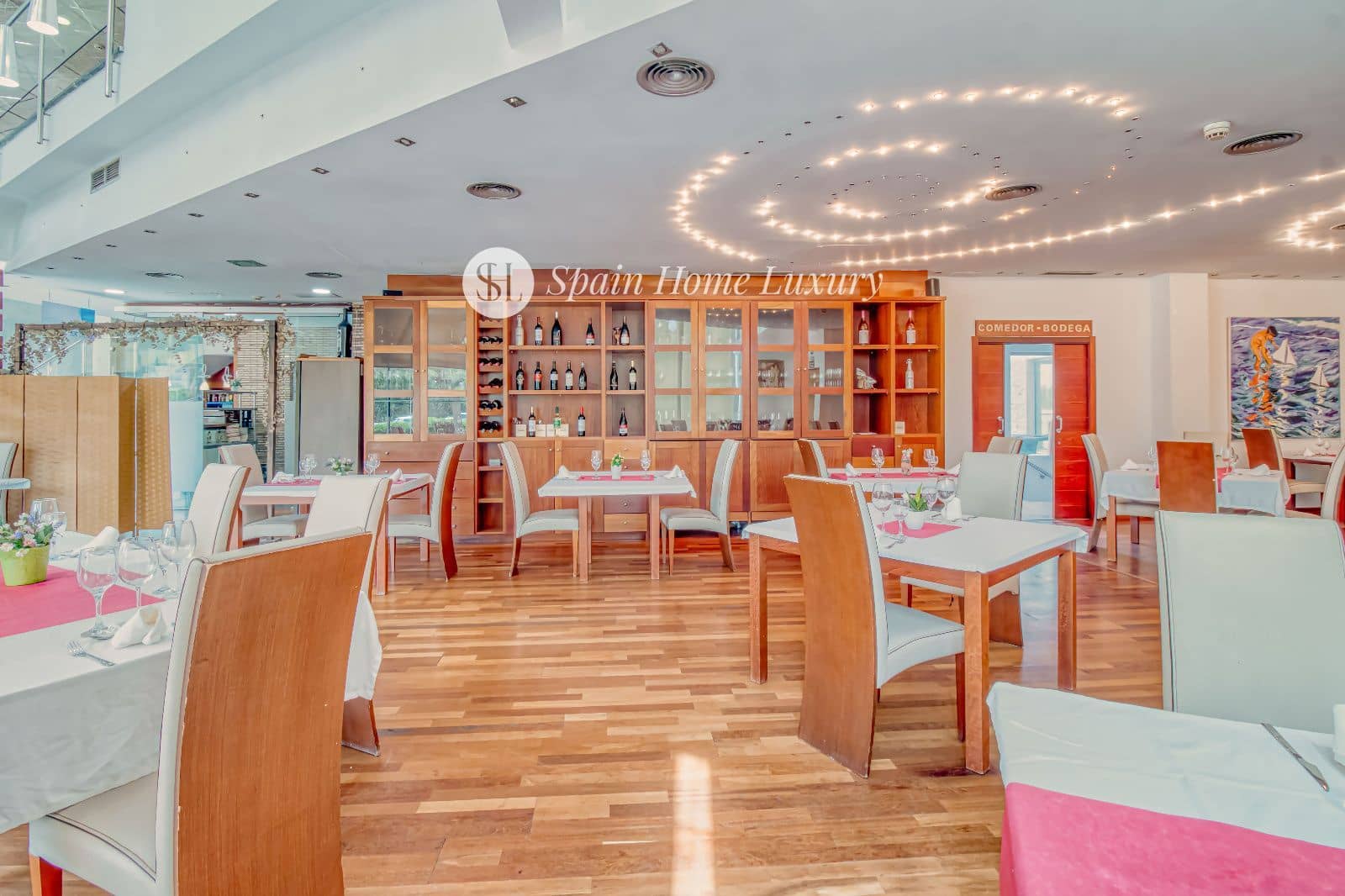 14 quarto Restaurante/Bar para venda em Alzira - 2 490 000 € (Ref: 9004113)