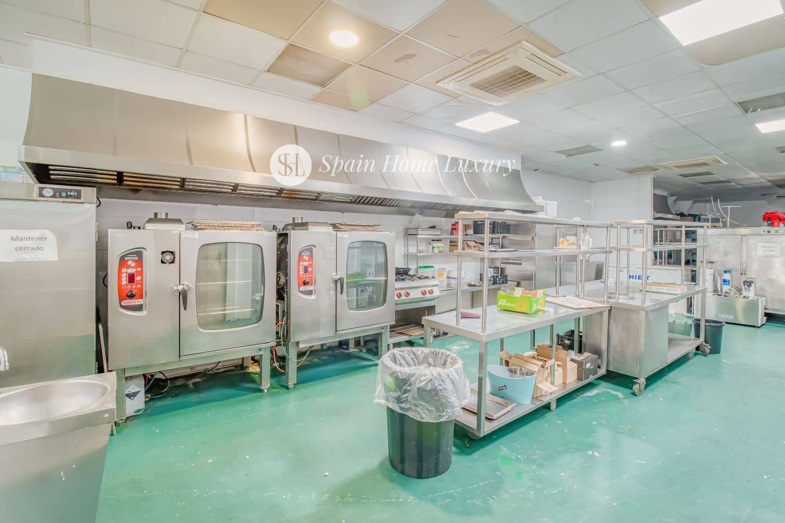 14 quarto Restaurante/Bar para venda em Alzira - 2 490 000 € (Ref: 9004113)