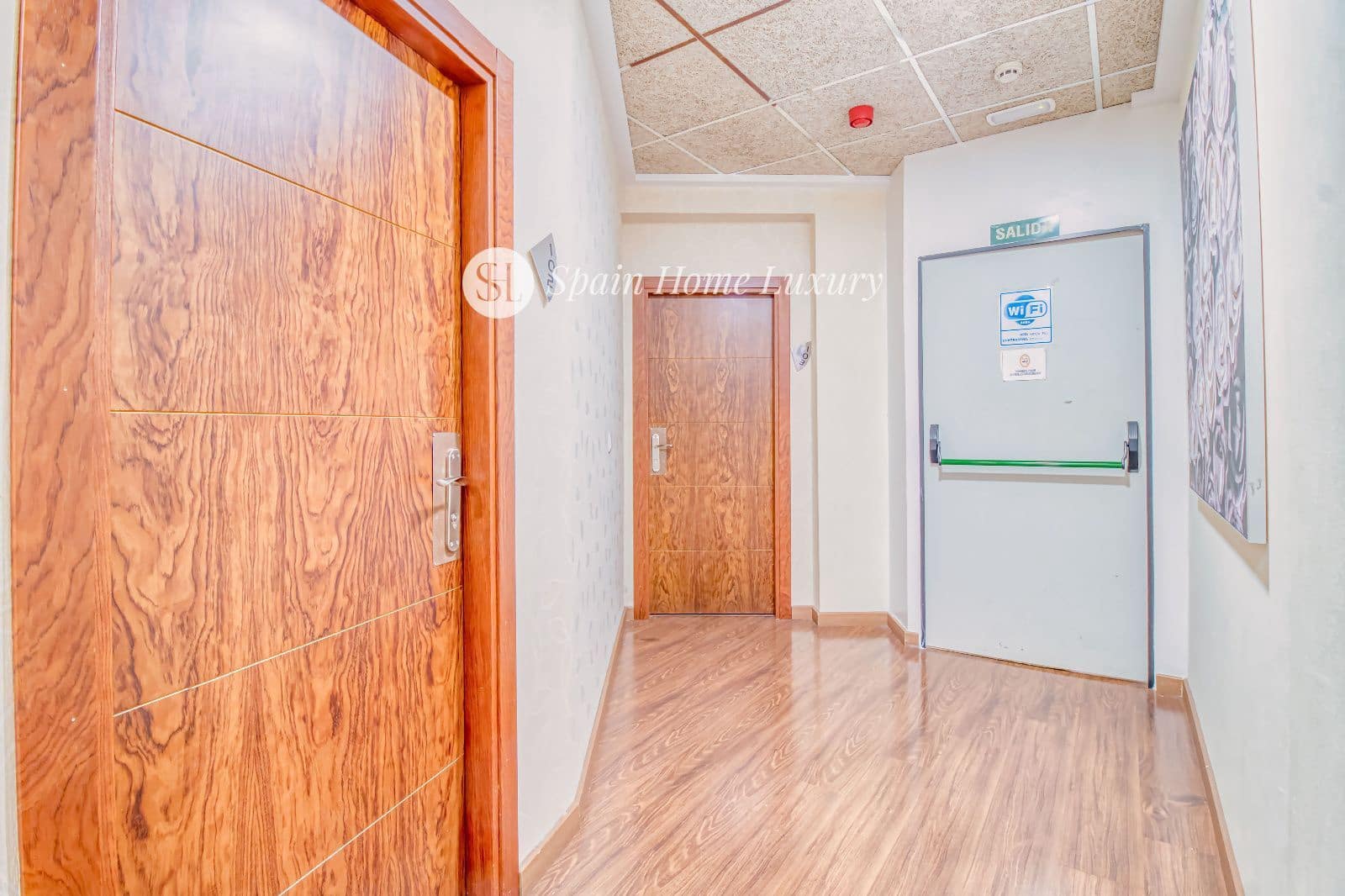 14 quarto Restaurante/Bar para venda em Alzira - 2 490 000 € (Ref: 9004113)