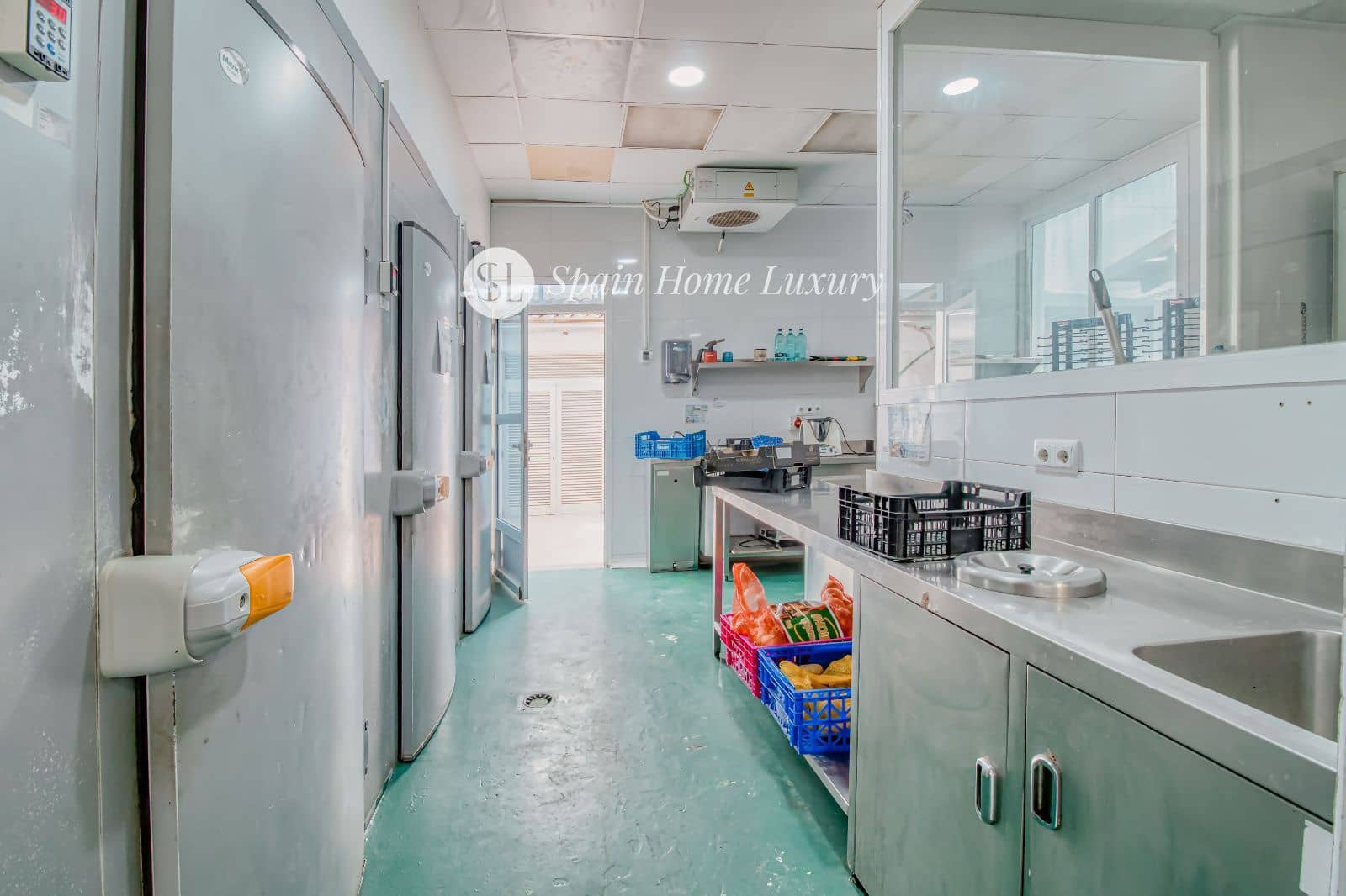 14 quarto Restaurante/Bar para venda em Alzira - 2 490 000 € (Ref: 9004113)