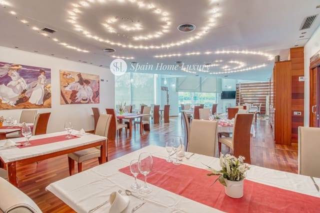 14 bedroom Restaurant/Bar for sale in Alzira - € 2,490,000 (Ref: 9004113)
