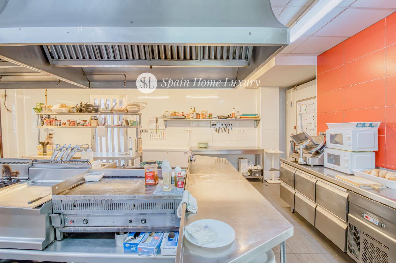 14 quarto Restaurante/Bar para venda em Alzira - 2 490 000 € (Ref: 9004113)