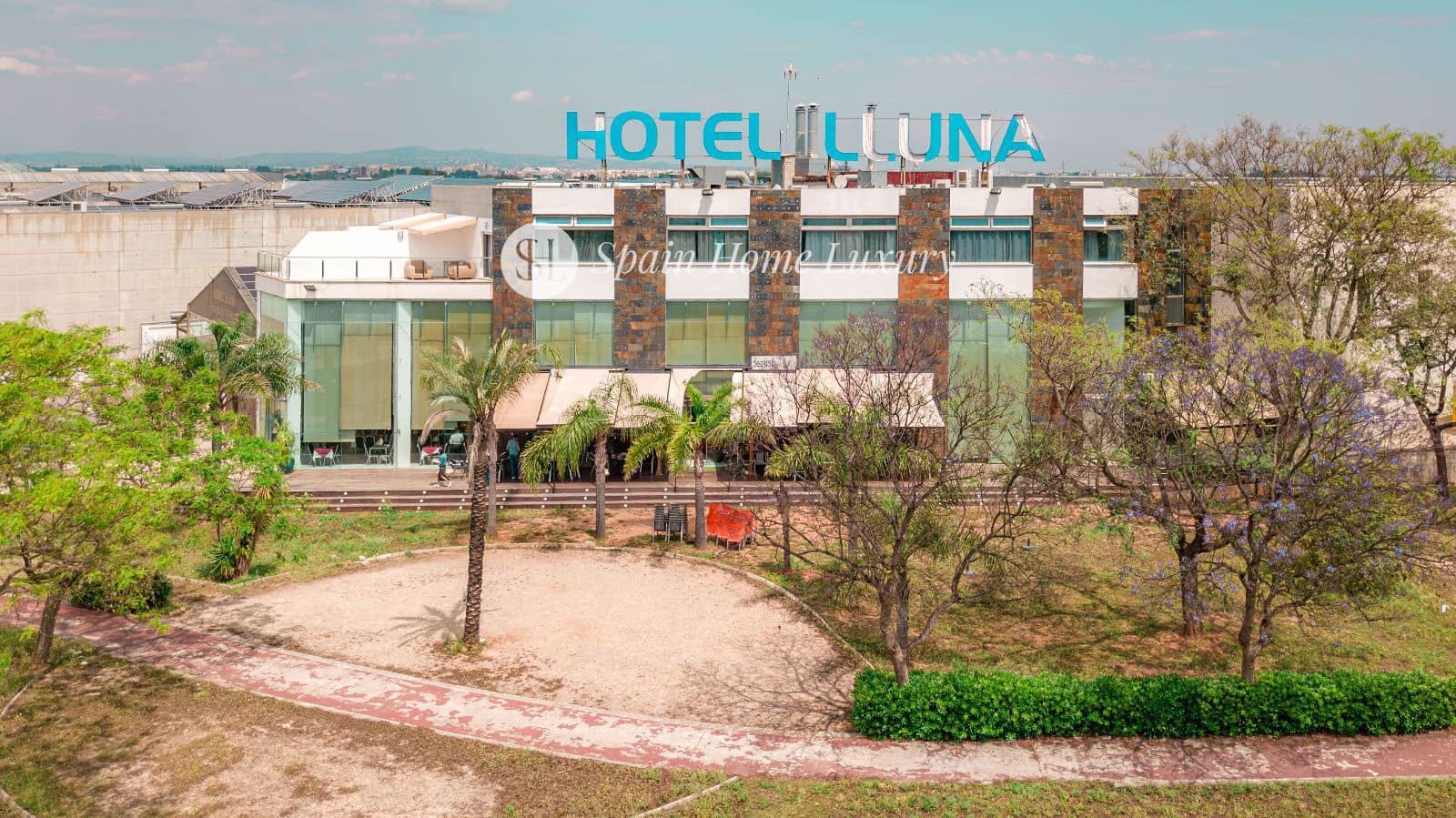 14 quarto Restaurante/Bar para venda em Alzira - 2 490 000 € (Ref: 9004113)