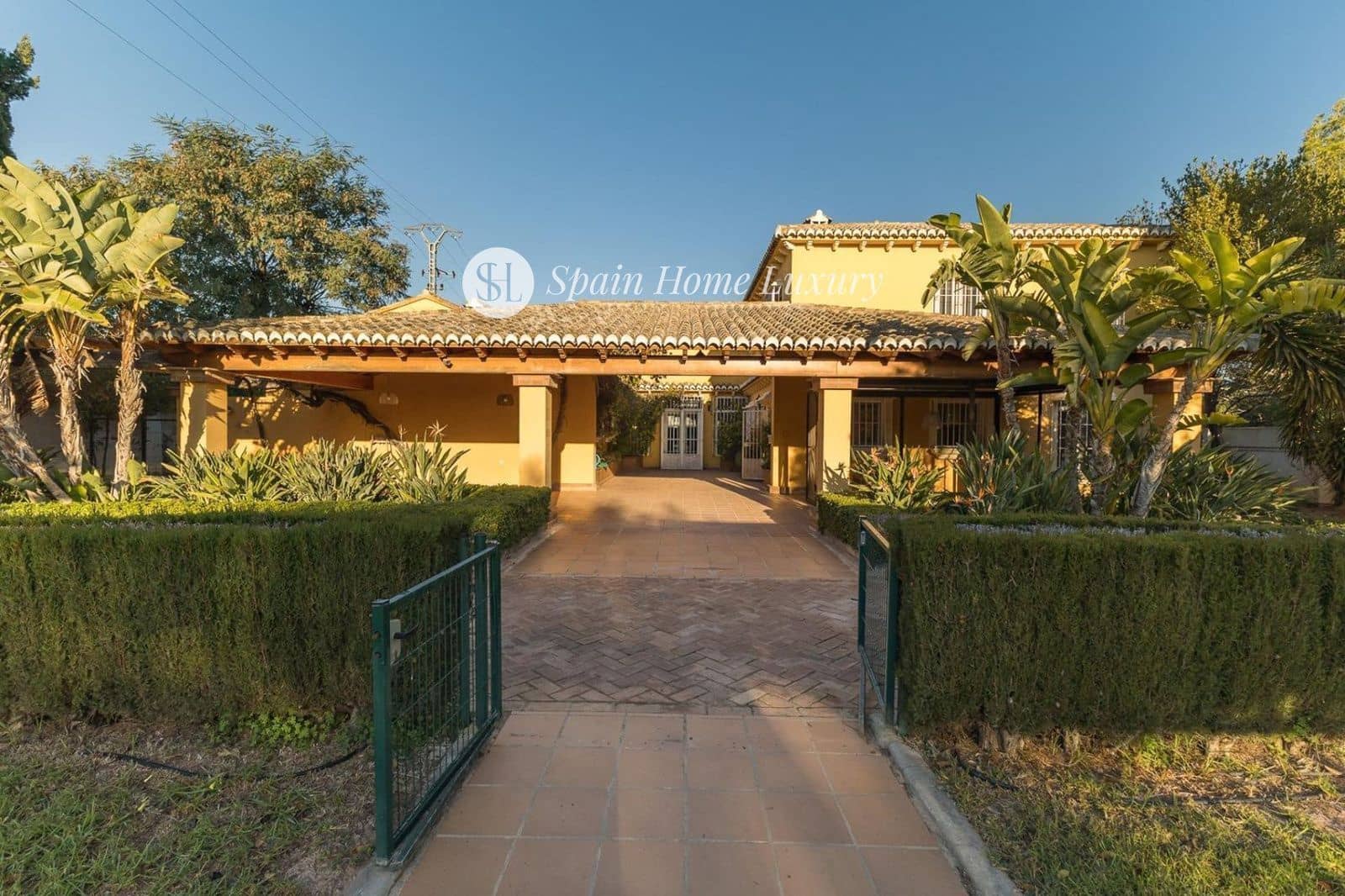 7 soverom Villa til salgs i Betera med svømmebasseng garasje - € 1 500 000 (Ref: 9004117)