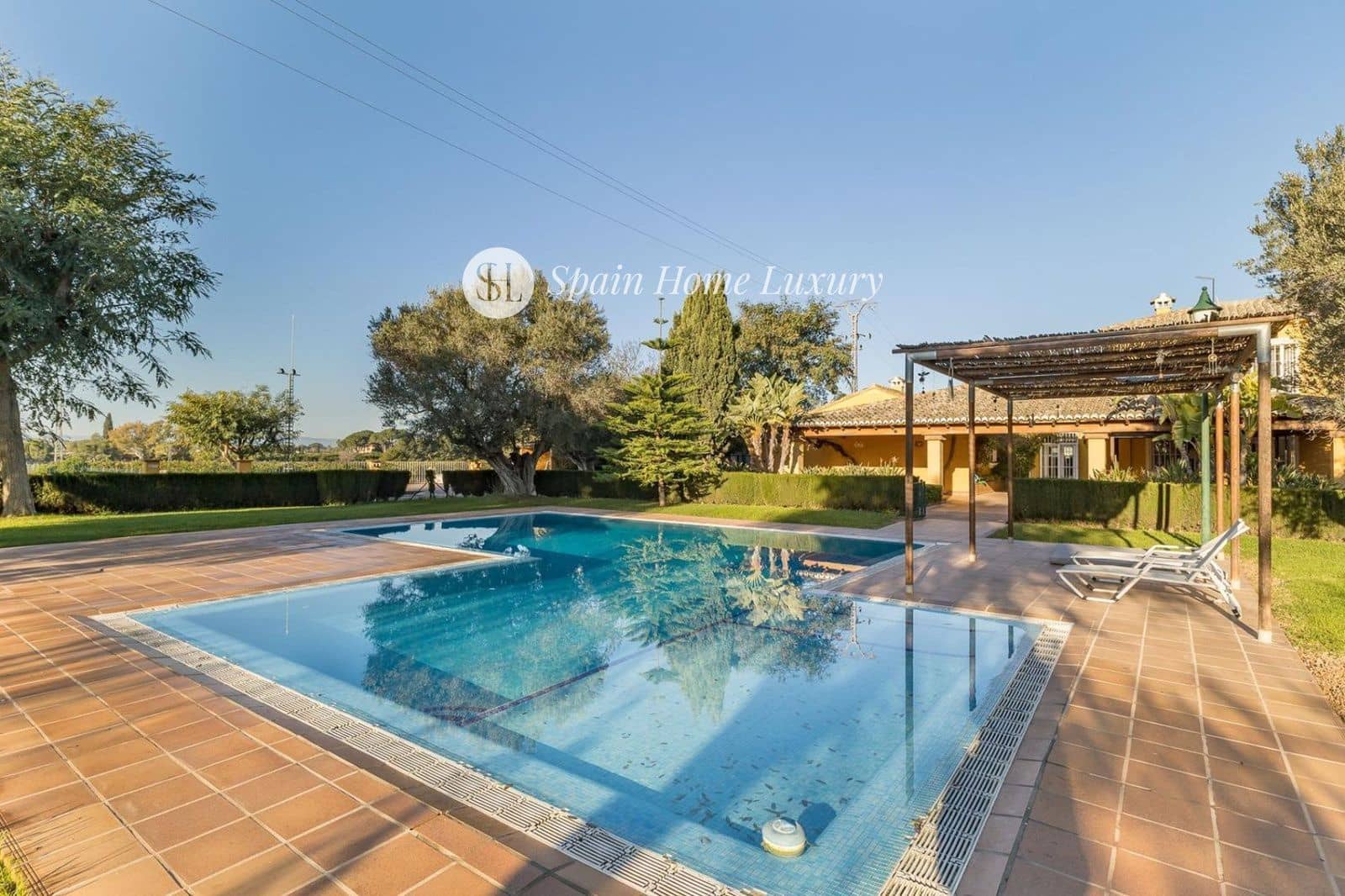 7 soverom Villa til salgs i Betera med svømmebasseng garasje - € 1 500 000 (Ref: 9004117)