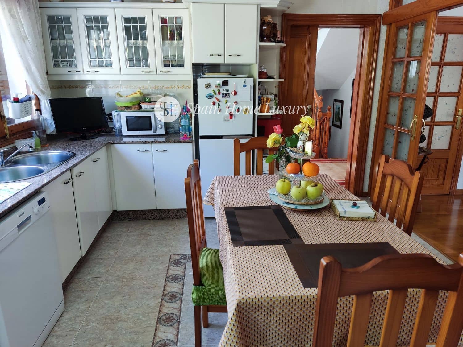 6 soveværelse Villa til salg i Benidorm med swimmingpool garage - € 720.000 (Ref: 9004122)