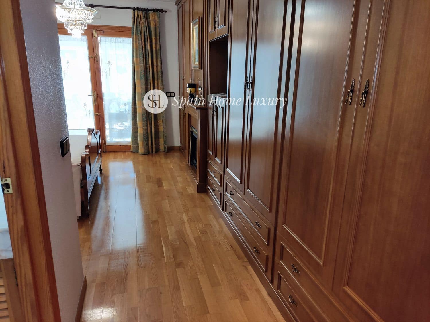 6 soveværelse Villa til salg i Benidorm med swimmingpool garage - € 720.000 (Ref: 9004122)