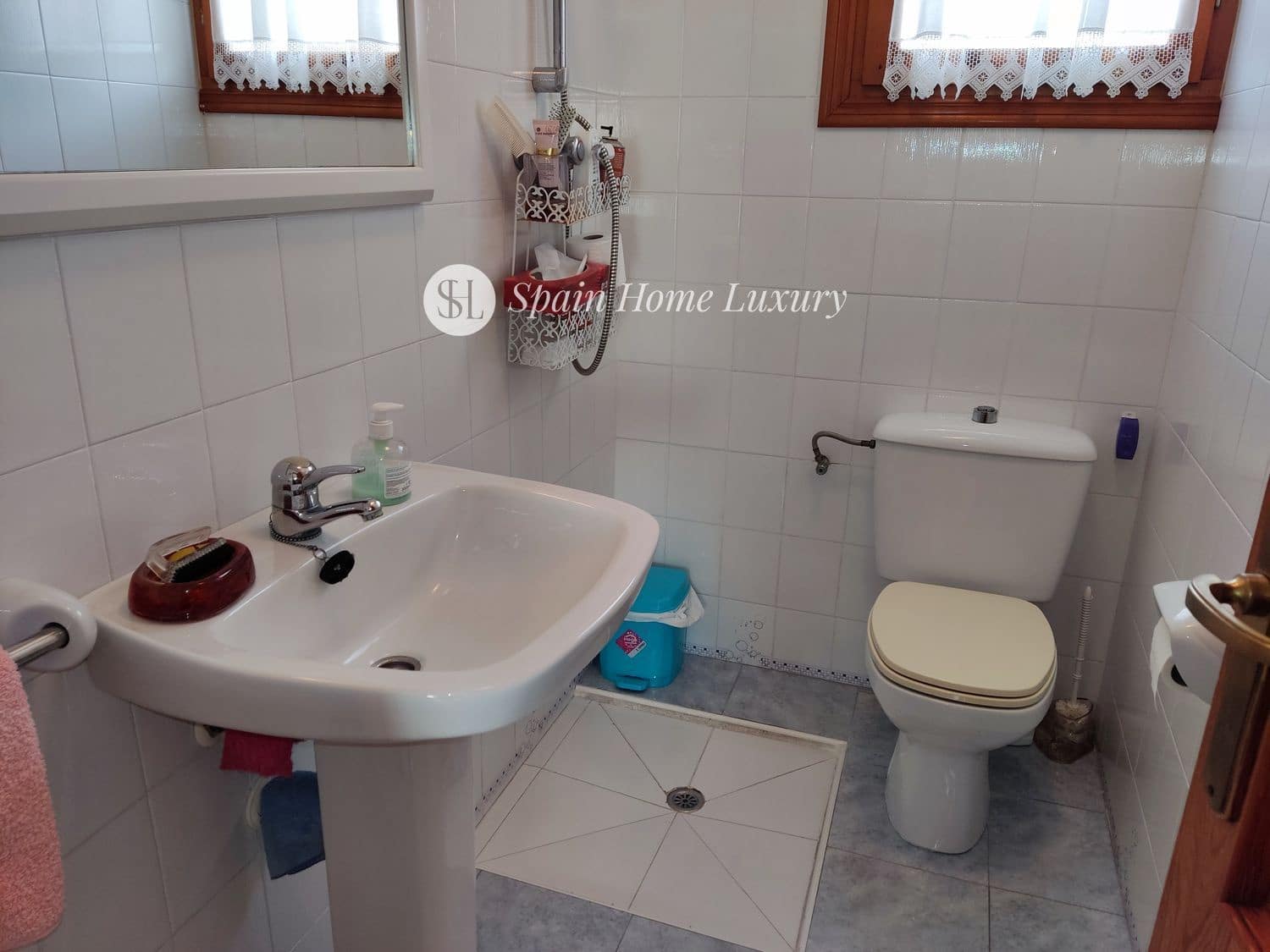 6 soveværelse Villa til salg i Benidorm med swimmingpool garage - € 720.000 (Ref: 9004122)