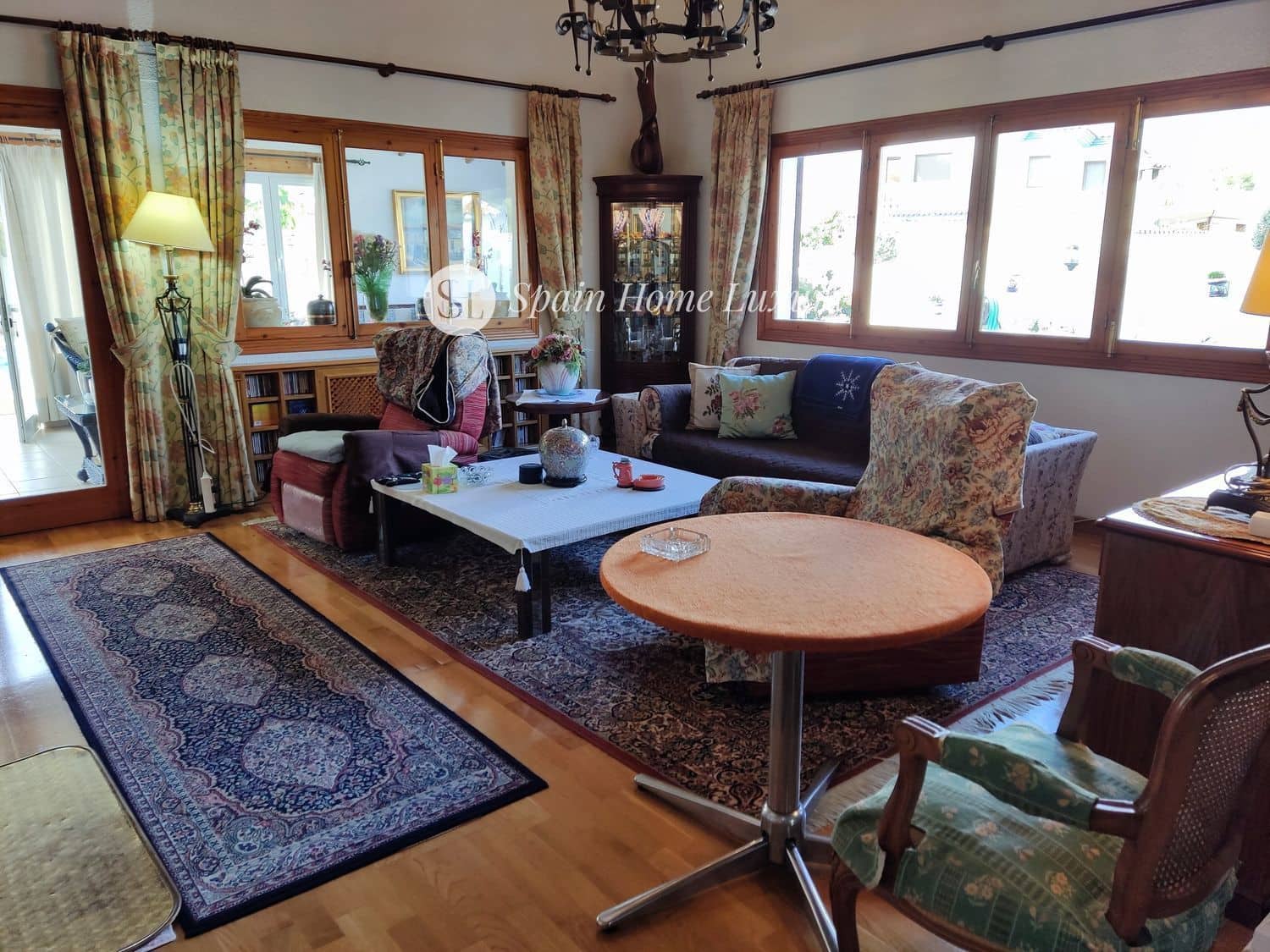 6 soveværelse Villa til salg i Benidorm med swimmingpool garage - € 720.000 (Ref: 9004122)