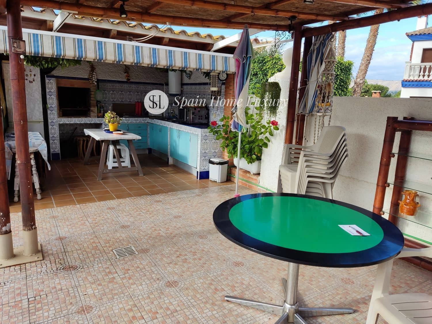 6 soveværelse Villa til salg i Benidorm med swimmingpool garage - € 720.000 (Ref: 9004122)