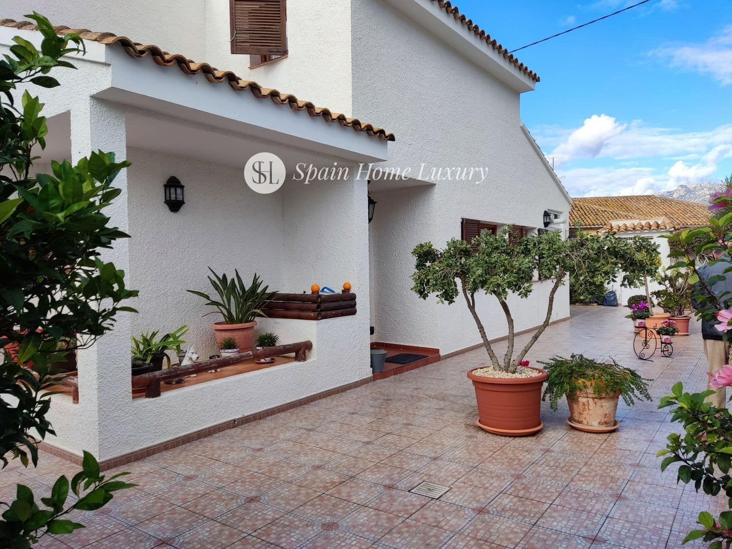 6 soveværelse Villa til salg i Benidorm med swimmingpool garage - € 720.000 (Ref: 9004122)