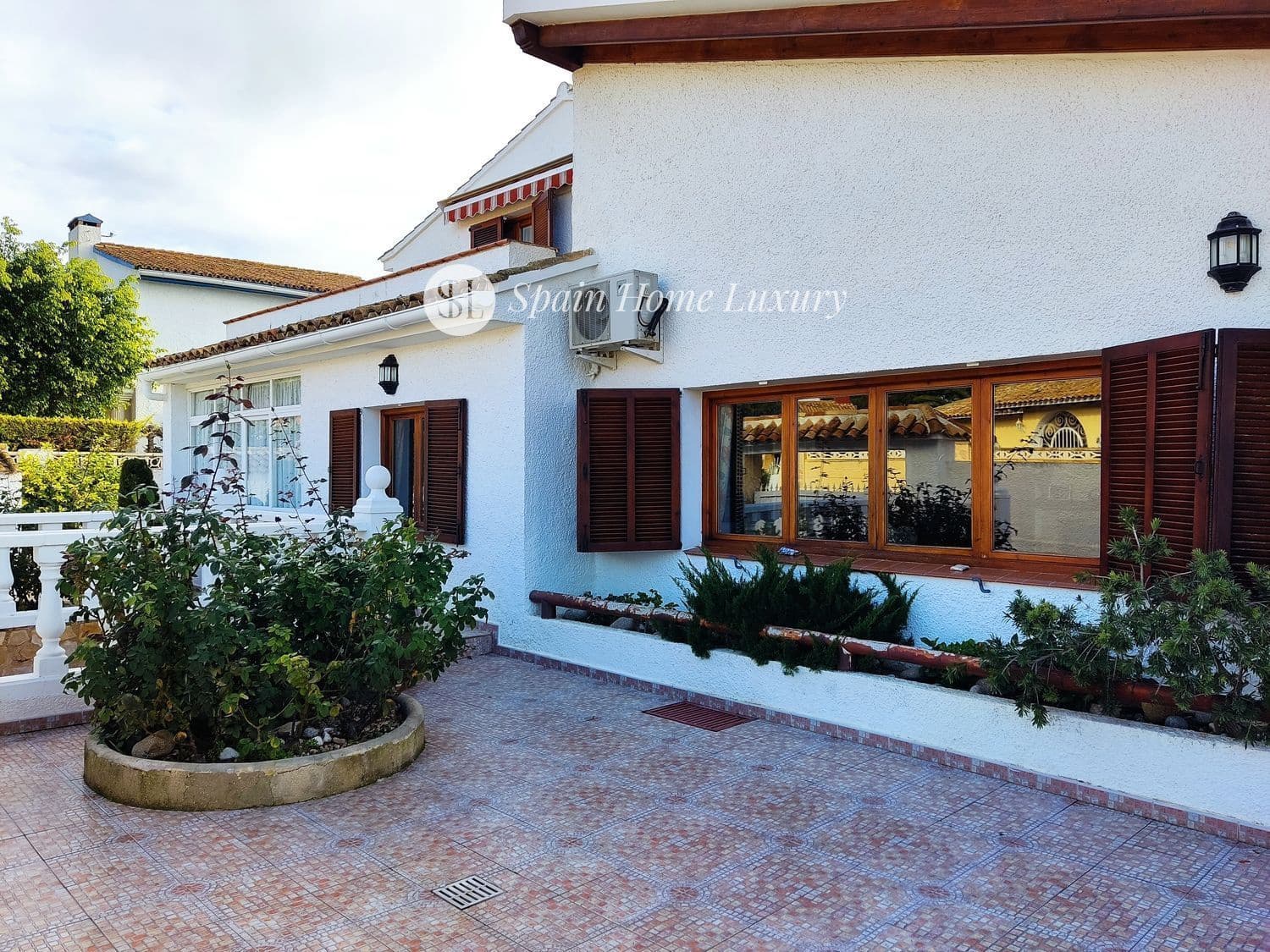 6 soveværelse Villa til salg i Benidorm med swimmingpool garage - € 720.000 (Ref: 9004122)